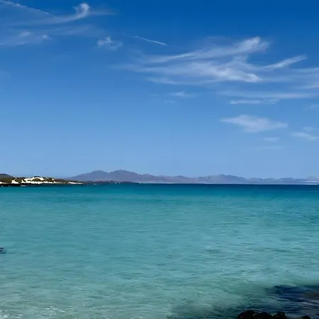 Casa Nicole Sea View アパート コスタ・デ・アンティグア